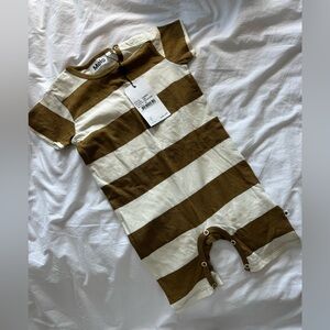 Molo Finn Oak Stripe One Piece Size 86 18 months Neutral Shorts NWT Beige Mom